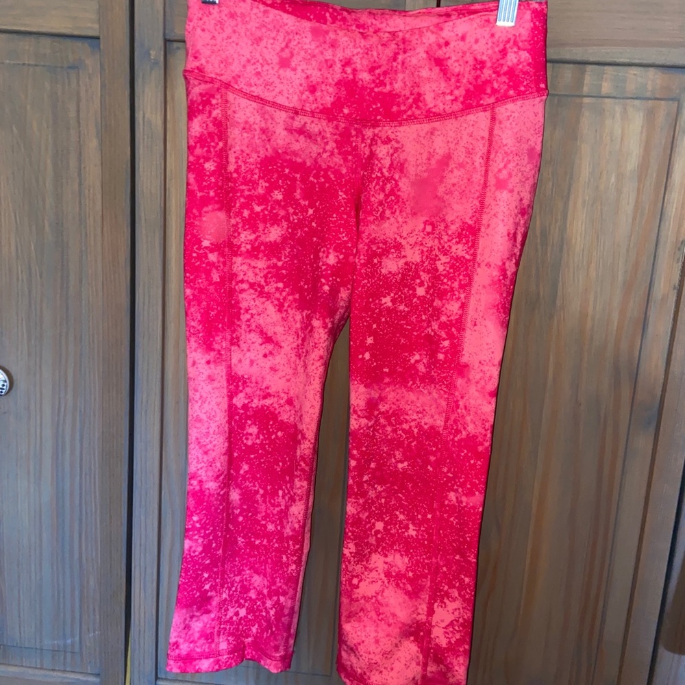 Old Navy Galaxy Cropped Leggings